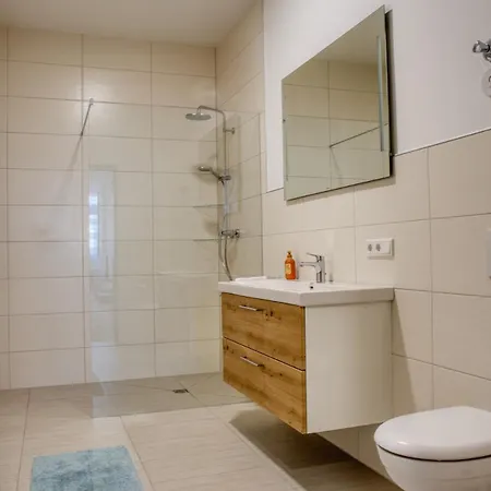 Thefamilynest * Amberg